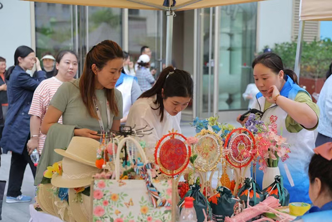 图为残疾人展能专区